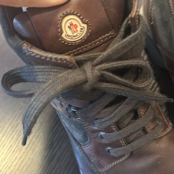- Moncler brown boots. Size 43 - Picture 2 of 11